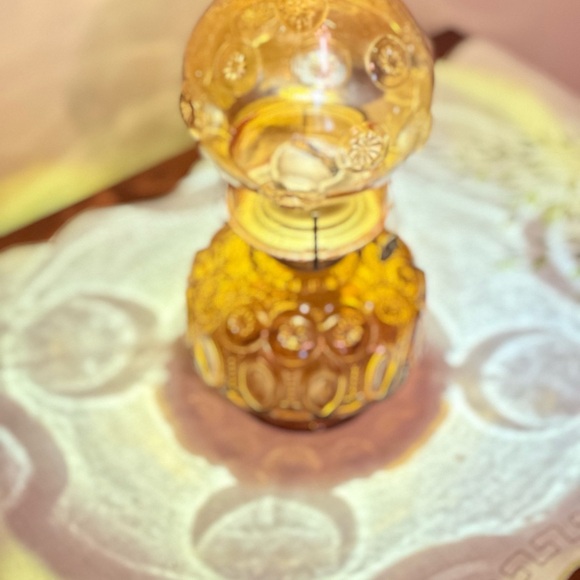 Vintage LE Smith Moon and Stars Amber Glass Oil Lamp - Picture 14 of 17